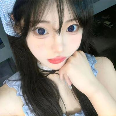 妮可·拜耳：大码怪美人